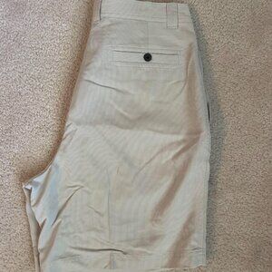 Consensus 34 Ribbed Cream Shorts